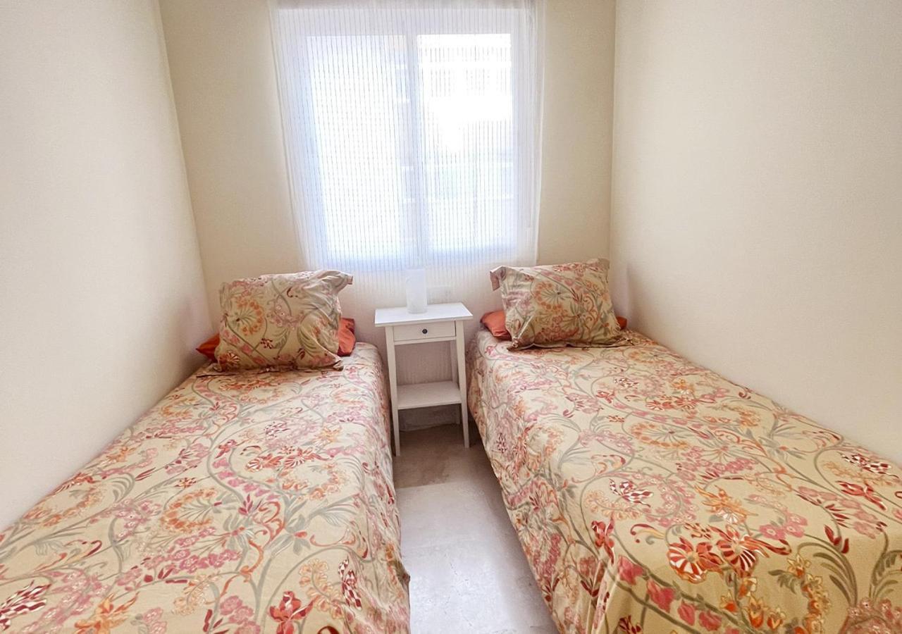 Apartamento Primera Linea Estepona By Isa Hoteles Zewnętrze zdjęcie